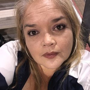 Meet your Posher, Lydia